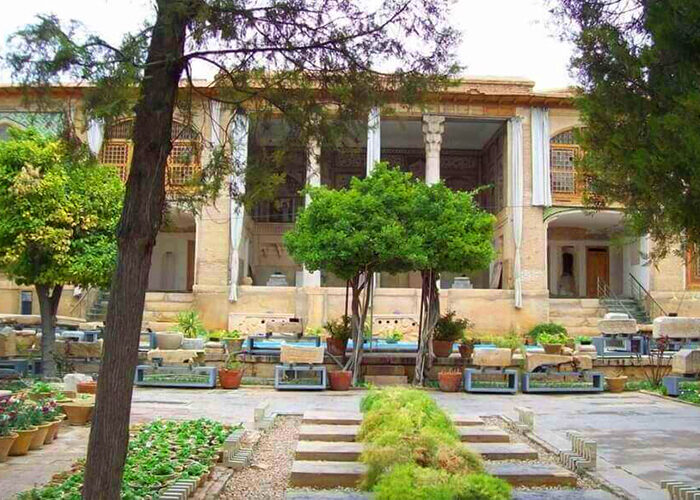 باغ موزه هفت‌تنان شیراز